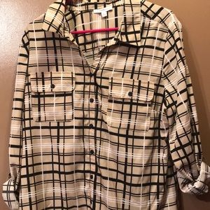 Women’s button up top size XL